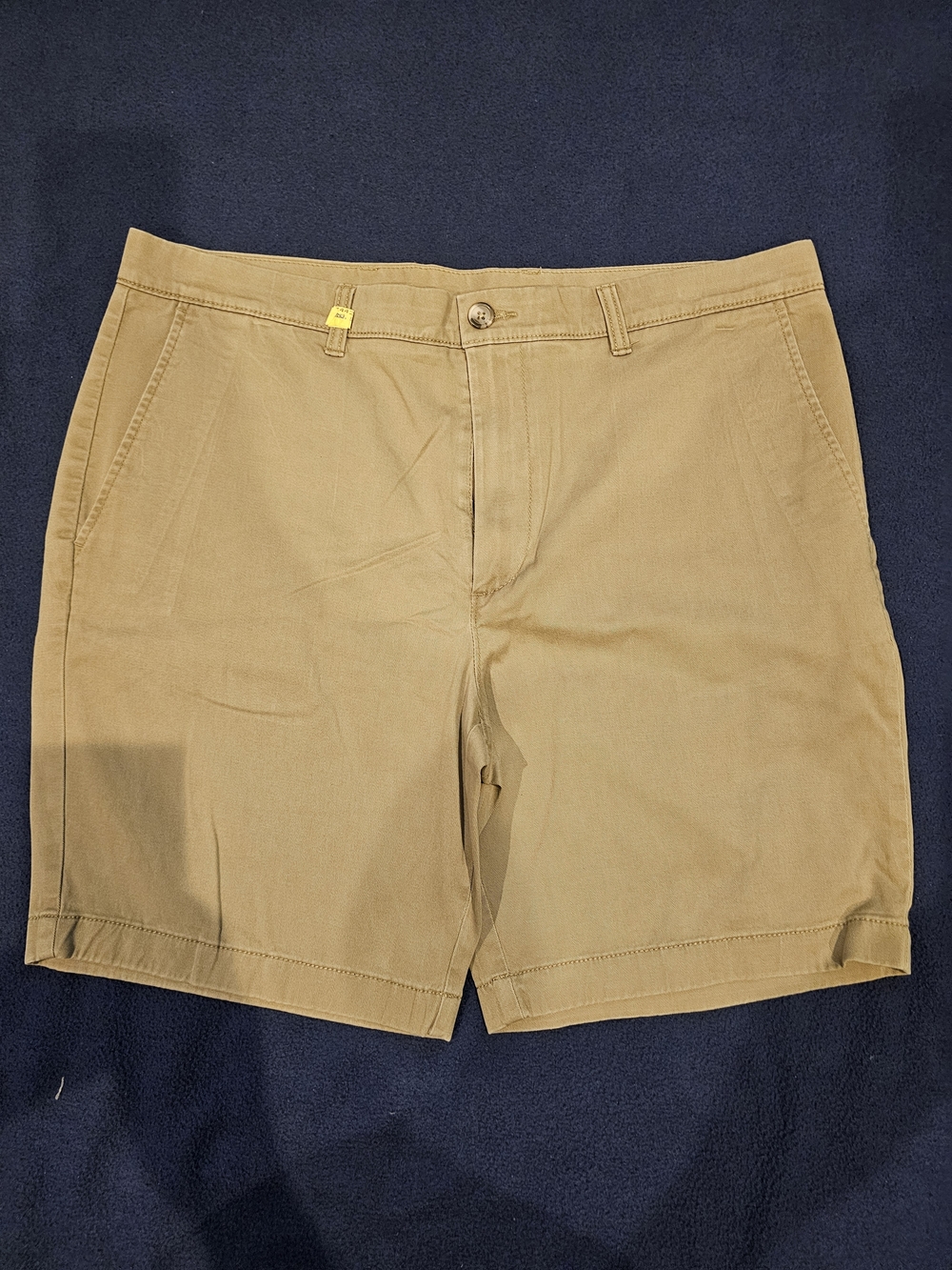 Roundtree & Yorke Tailored Flat-Front Khaki Shorts